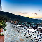 Casa de hóspedes Maison Bon Bon 4*
