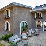 Maison Bon Bon 4*